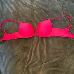 Victoria’s Secret 36D bra